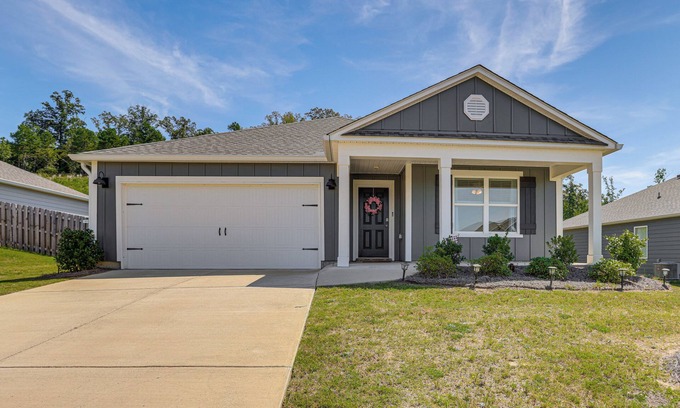 Northport Haus | Bama Game Day Base: Newly Built Home Near UA!