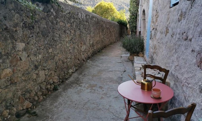 Bargemon Wohnung | BARGEMON : Petit cocon frais dans charmant village