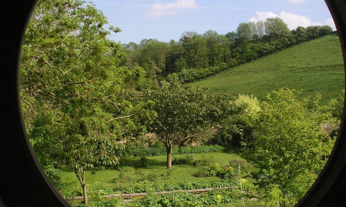 Littlebredy Haus | Charakteristischer Scheunenumbau, ruhige Lage und beheizter Pool