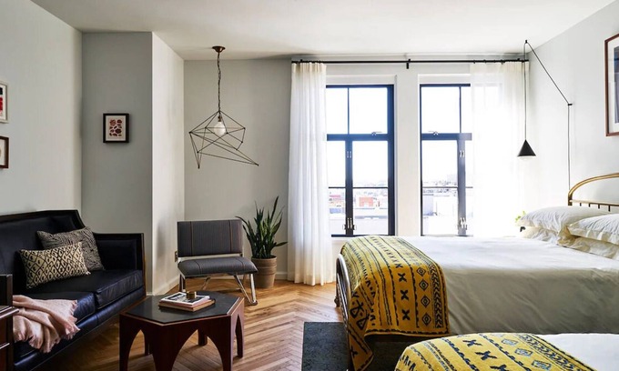 Adams Morgan Haus | Bask in Timeless Sensation at Walter Pierce Park! Pet-friendly Property!