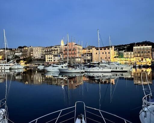 Grand Valinco Bootsverleih | Bateau Vedette 14 mètres