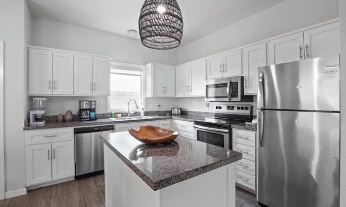 Port Isabel Villa | Bay view 3BR gated villa w/ community amenities