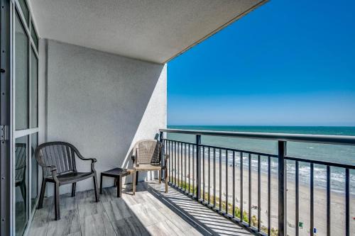 Downtown Myrtle Beach Haus | Bay View Resort 1004