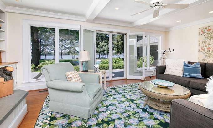 Bozman Haus | Große Waterfront Home 2 Meilen von der Stadt: 5 & 6 Nächte Sommervermietung zur Verfügung!