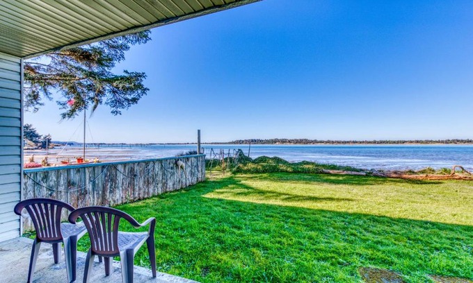 Coos Bay Haus | Bayview Cottage