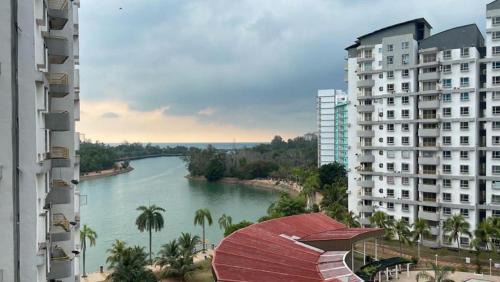 Baharu Wohnung | BayView Villas A (8 pax, Swimming pool, Seaview, Bbq)