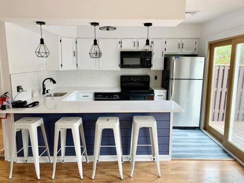 Southend Haus | BEACH BLOCK TOWNHOME - Casinos, Shopping, Fun!