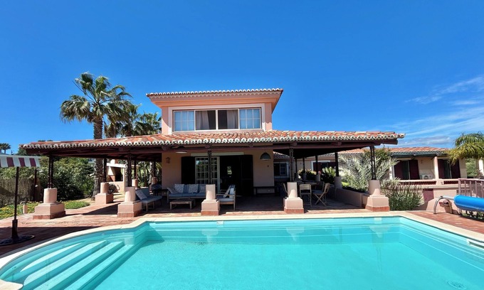 Lagoa e Carvoeiro Villa | Luxus Strand / Landhaus Villa in Praia da Marinha, Meerblick, Natur, Swimingpool, 12pax