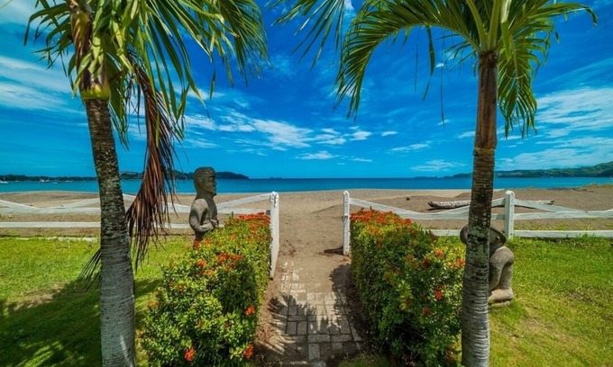 Potrero Eigentumswohnung | Strandfront Füße im Sand, Meerblick, 1 BR 1BA, Ocean Front Pool