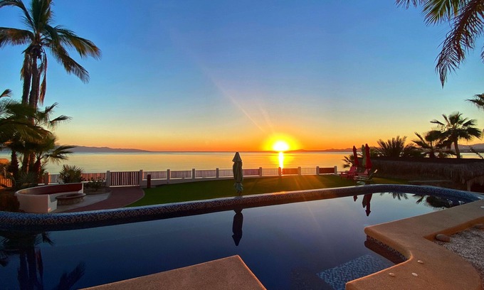 La Ventana Haus | Beach-front luxury! Private home, pool, hot tub, rooftop and water sport access!