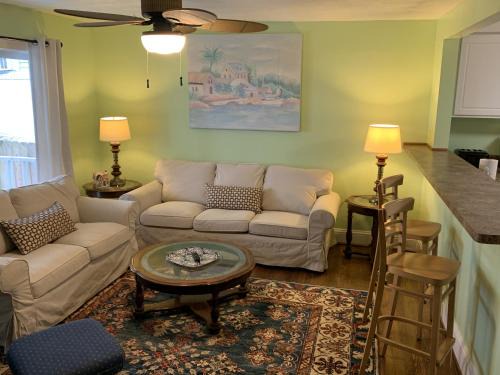 Cottage Line Haus | Beach Front on the Bay on the Dunes bungalow