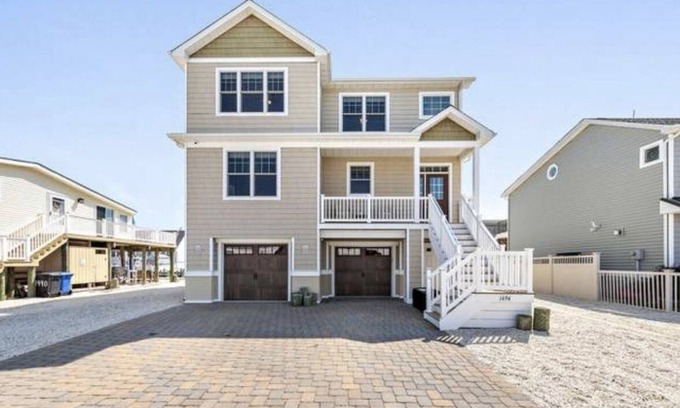 Manahawkin Haus | Beach Haven West Gem With Views of the Bay