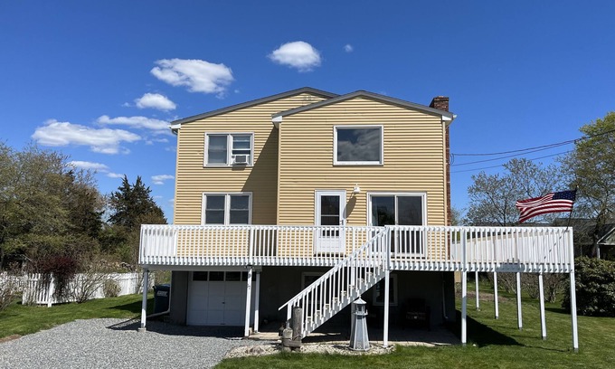 Weekapaug Haus | Beach House - Minutes to Relaxing Ocean!