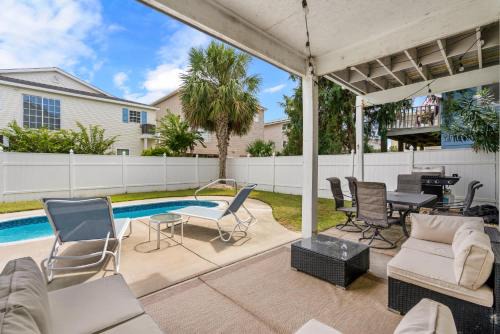Cherry Grove Beach Haus | Beach House with Pool - North Myrtle Beach