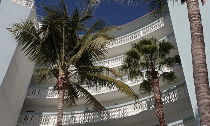 Dolphin Isles Wohnung | Beach Lover’s Paradise: Cozy rental just 5 minutes walk to Fort Lauderdale beach