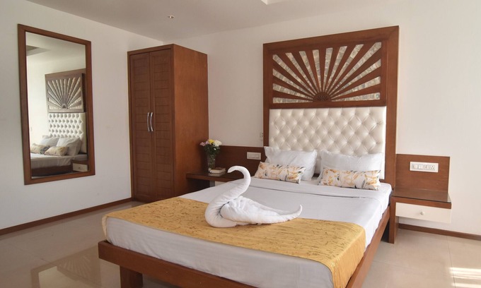 Caranzalem Wohnung | Beach Paradise Miramar Goa