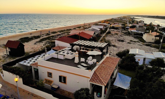 Praia de Faro Haus | Strandvilla am Dünenstrand von Faro mit großem Kajak und 2 Fahrrädern