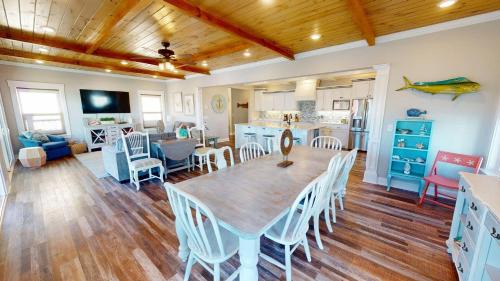 Savannah Beach Haus | Beach Ya To It by Tybee Vacation Rentals