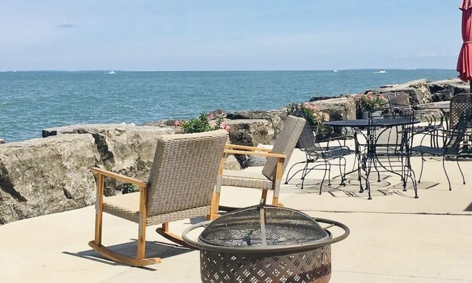 Oak Harbor Haus | "BEACHCOMBER"- A Gem on Lake Erie 120 Feet of Private Frontage and Beach