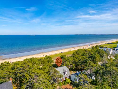 Southern Coast Haus | Beachfront and only 30 Steps To Beach