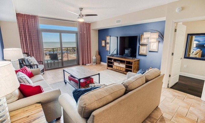 Windy Hill Eigentumswohnung | Beachfront Beauty: 3-Bedroom Condo with Whirlpool Tub and More