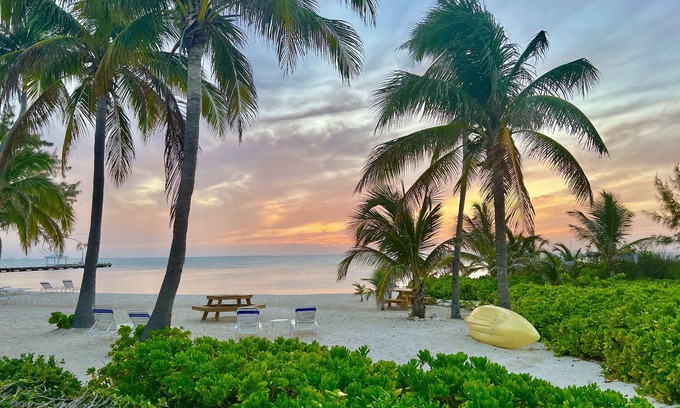 Rum Point Eigentumswohnung | Beachfront Beauty & Panoramic Views - The Retreat # 23 - Nur wenige Schritte von zwei Stränden entfernt