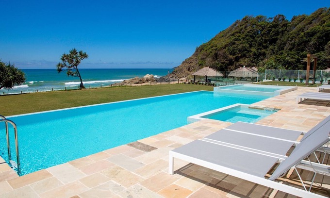 Coffs Harbour Haus | Blick auf den Strand Escapes ~ Beach Mansion