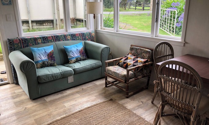 Mokau Hütte | BEACHFRONT MOKAU. nFishing, Whitebaiting, Beach walks, Classic NZ Bach.