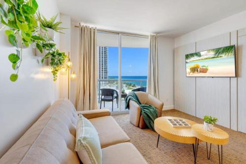 Sunny Isles Beach Wohnung | Beachfront Resort Pool Ocean View Balcony Gym