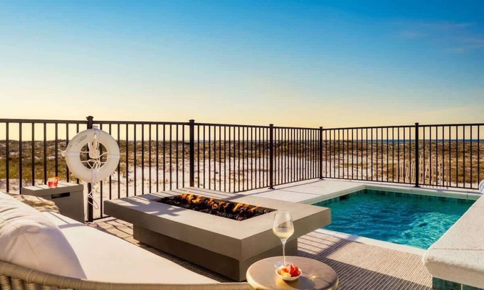 Ono Island Haus | Elysian - Beachfront Paradise w/ Luxury Amenities!