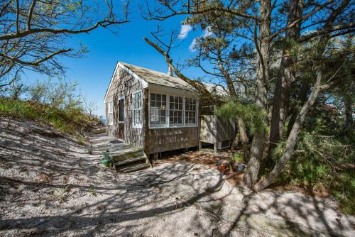 Wading River Haus | Beachfront Romance: Rustic Home w/Private Beach