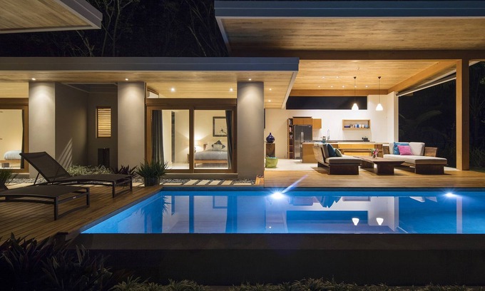 Playa Santa Teresa Haus | BEACHFRONT Tropischer moderner Luxus