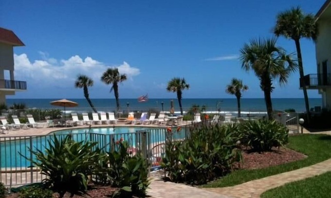 Ormond Beach Eigentumswohnung | Beachside Escape Keine Straßen zu überqueren! 2BR 2BA Ormond Beach