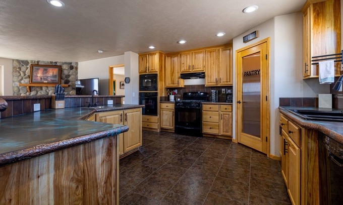 Powell Haus | Beartooth Retreat- space for large groups