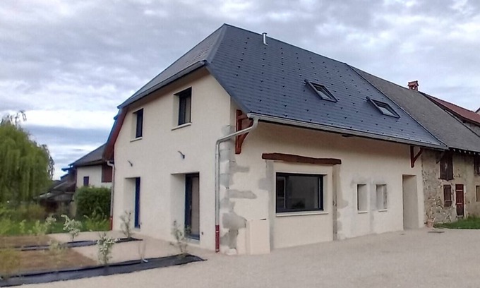 Mesigny Wohnung | Beau T2 Neuf Dans une Maison Rénovée