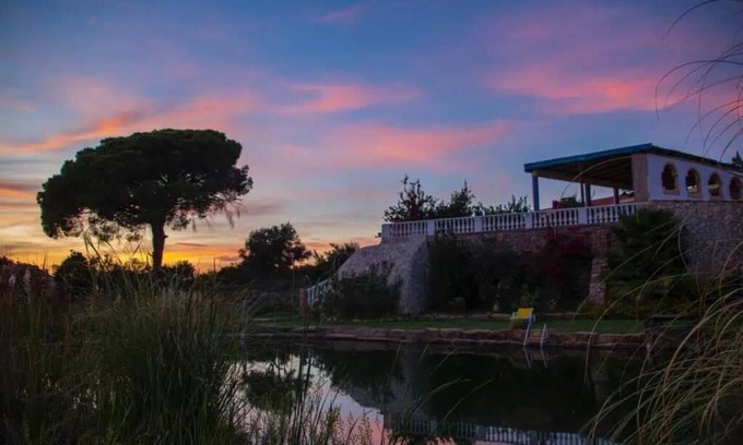 Estombar Haus | Beautiful 2-Bed House in Lagoa Torrinha, Algarve