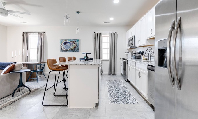 Issue Eigentumswohnung | Beautiful 2 Bedroom Unit in Downtown Property