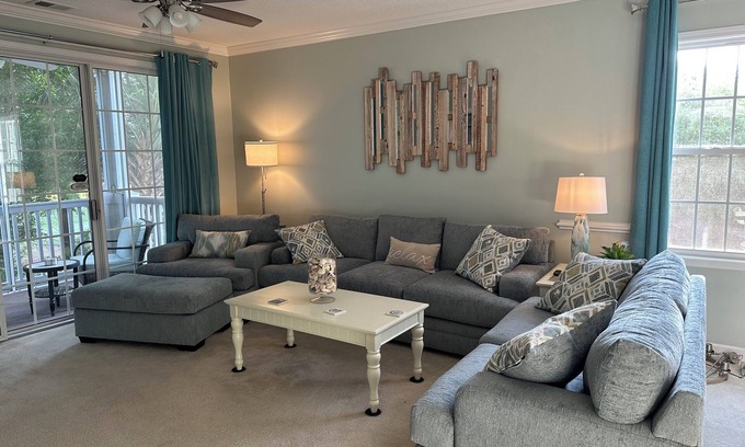 North Myrtle Beach Eigentumswohnung | Beautiful 2-bedroom 2-Bath condo on the golf course in North Myrtle Beach