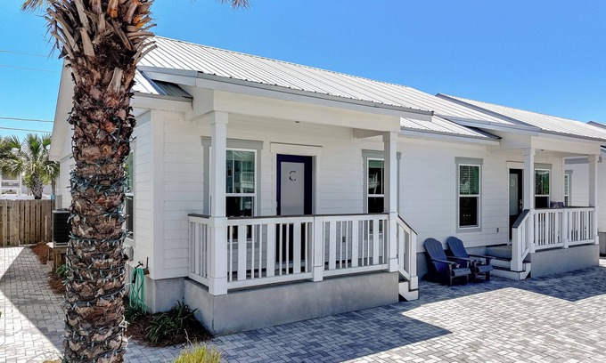 Mexico Beach Haus | Beautiful, 2BR/2BA-beachside coastal cottage house, steps to the beach
