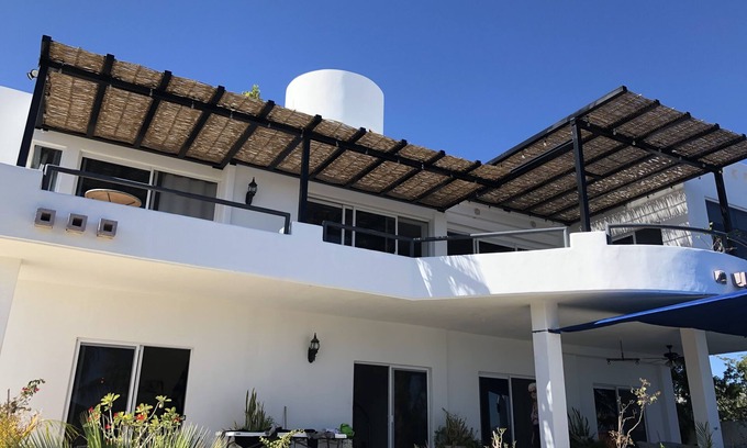 El Sargento Haus | Beautiful 3 bedroom 2 bath pool home with pizza oven and fire pit