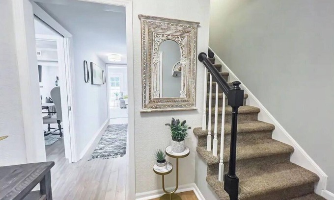 Greensboro Haus | Beautiful 3 Bedroom Townhouse