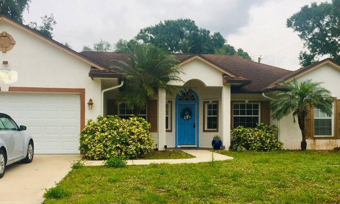 Sebastian Highlands Haus | Schönes 3 BR / 2 Bth Sebastian Home