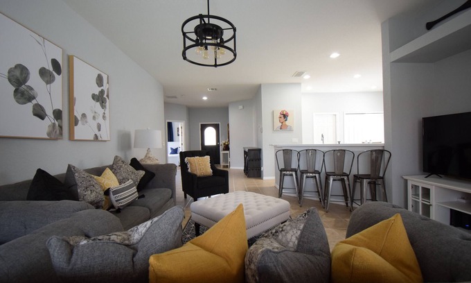 Florida Central Atlantic Coast Haus | Beautiful 4 Bed Home w/Pool 20 Min from Disney