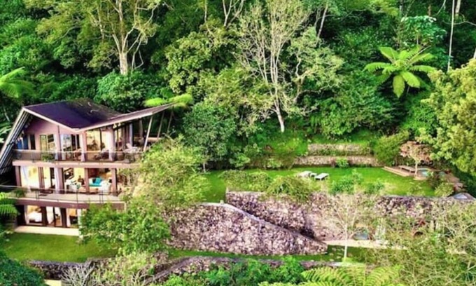 Baturiti Haus | Beautiful 4BR Beratan Lake Villa with Private Jacuzzi & Sauna