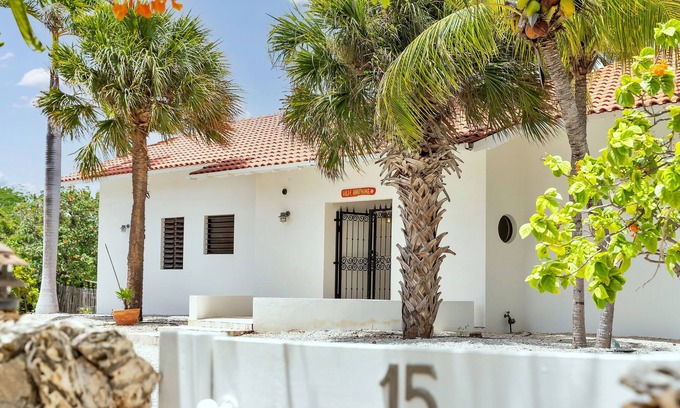 Sabadeco Villa | Schöne 5 Schlafzimmer Villa mit Meerblick und privatem Pool