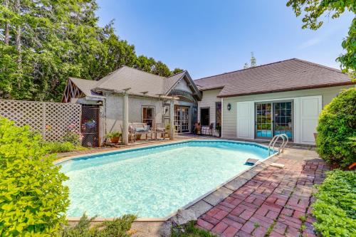 Worcester Haus | Beautiful and Historic Cottage, Steps to Elm Park