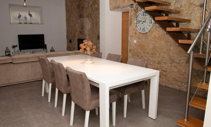 Juncal Haus | Beautiful cozy cottage near Nazaré, Leiria&Batalha