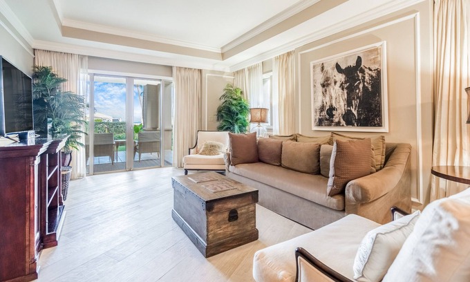 Seven Mile Beach Eigentumswohnung | Beautiful Family Friendly Condo located at The Ritz-Carlton in Cayman