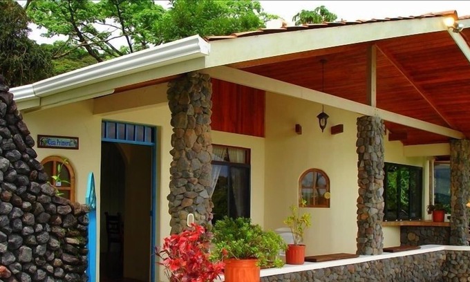Arenal Villa | "WEIHNACHTEN VERFÜGBAR" Arenal Springs Villas am See