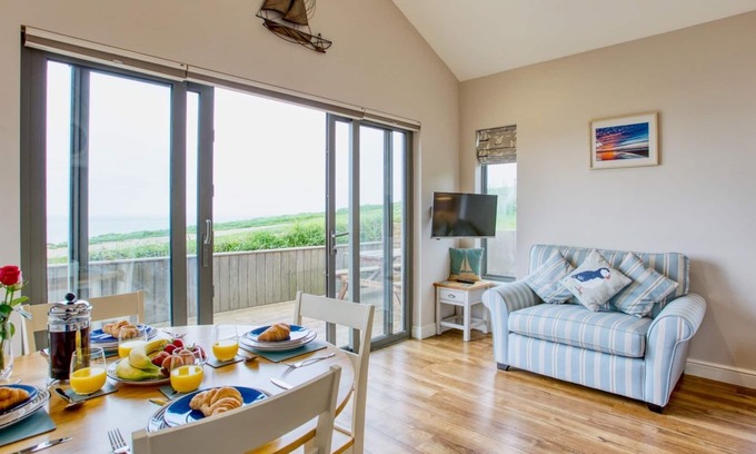 Eype Haus | Beautiful Seaside Holiday Home Pass The Keys